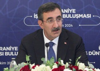 Ekonomide en olumsuz durum belirsizliktir