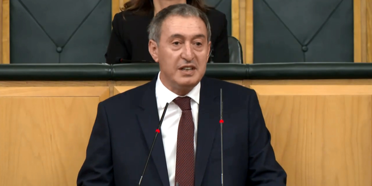 Ellerimiz müzakere için açık