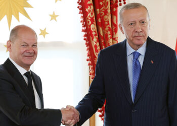 Erdoğan, Almanya Başbakanı Olaf Scholz ile bir araya geldi