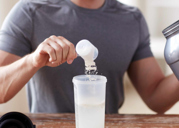Ergenlikte protein takviyesi, pek çok ciddi hastalığa yol açabilir