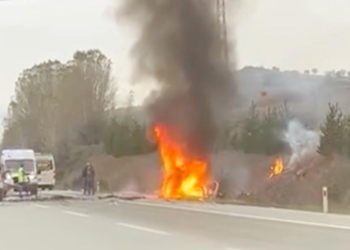 Erzincan'da feci kaza; 5 ölü