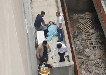 Esenyurt'ta evden kaçmak isteyen 16 yaşındaki kız 2'nci kattan düştü