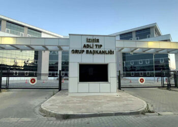 Eşini av tüfeğiyle öldürüp, intihara kalkıştı