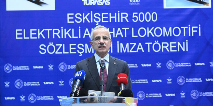 Eskişehir-5000 lokomotifi Eylül 2025'te raylara indirilecek