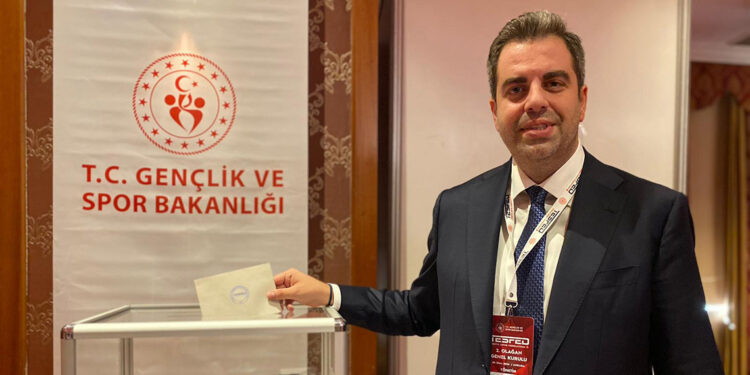 Espor Federasyonu'nda Alper Afşin Özdemir yeniden başkan seçildi