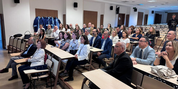 Gazi Üniversitesi TIP Fakültesi'nin 1999 mezunları, 25'inci yılda buluştu