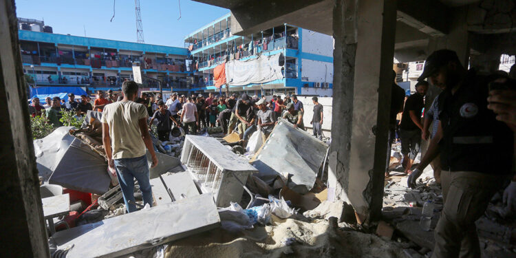 Gazze'de can kaybı 41 bin 825’e yükseldi