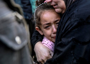 Gazze'de can kaybı 43 bin 20’ye yükseldi