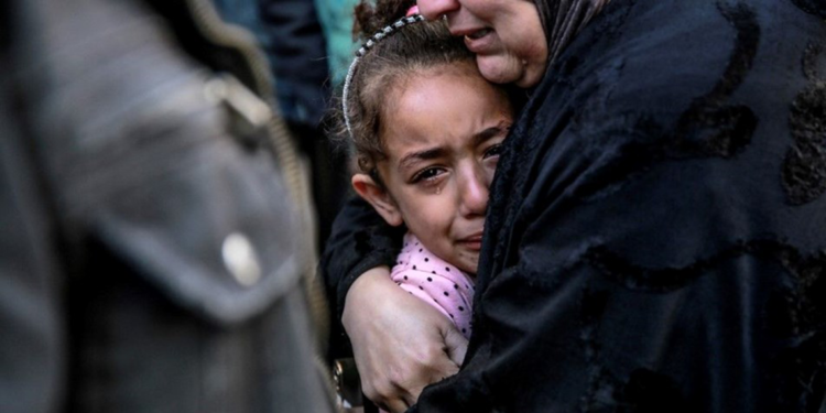 Gazze'de can kaybı 43 bin 20’ye yükseldi