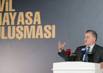 Gençlerin görüşlerini içeren toplumsal uzlaşıya çok önem veriyoruz