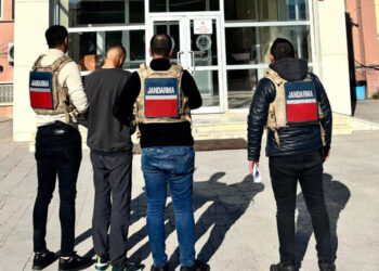 Hakkari'de uyuşturucudan aranan hükümlü yakalandı