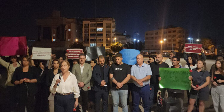 Hatay'da kadın cinayetlerine tepki yürüyüşü