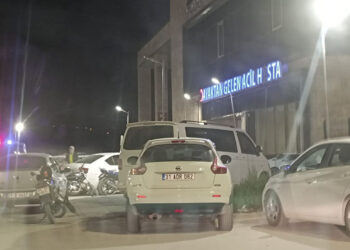 Kanalizasyon çalışmasında toprak kayması; 1 ölü