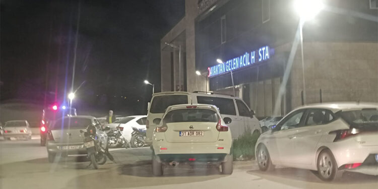 Kanalizasyon çalışmasında toprak kayması; 1 ölü