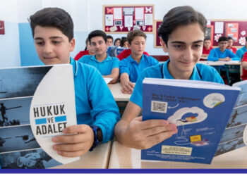 Hukuk ve adalet dersini 1 milyon öğrenci seçti