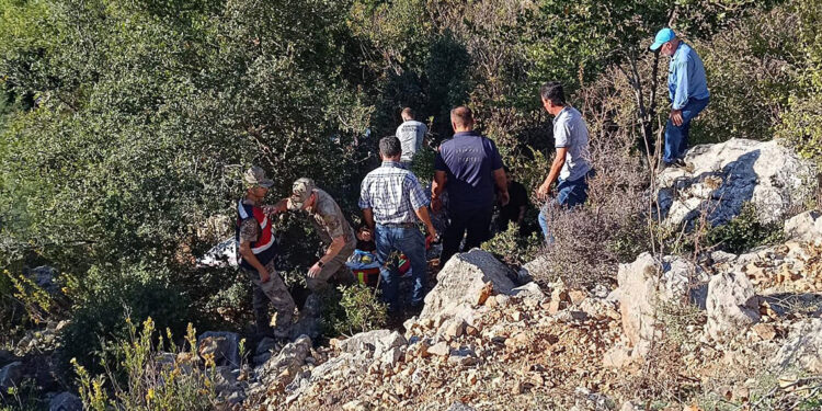 Hatay'da patpat uçuruma devrildi: 1 ölü, 6 yaralı