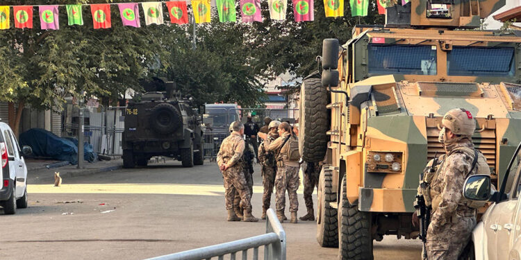 13 polisin şehit olduğu terör saldırısında 8 gözaltı