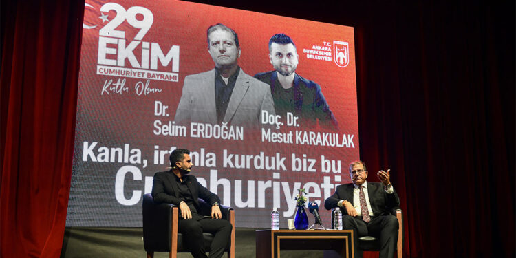 Cumhuriyet'in 101'inci yaşında söyleşi ve film gösterimi