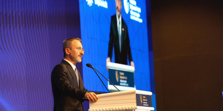 Kamu diplomasisinin önemli bir parçası da spor diplomasisidir