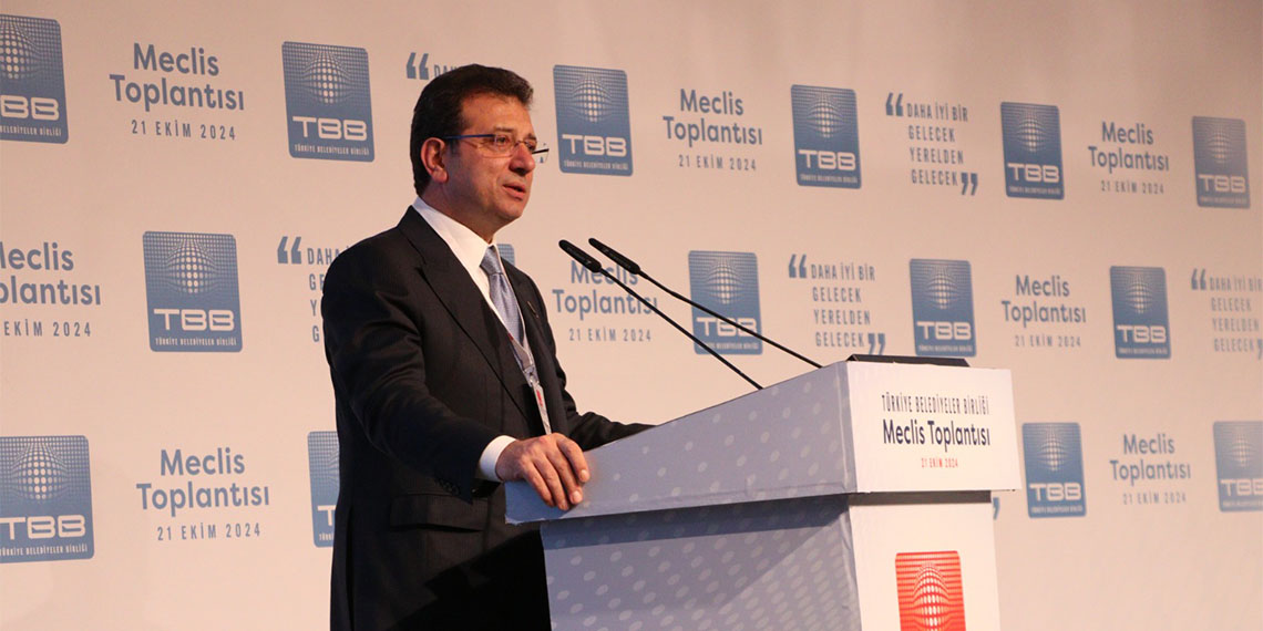 CHP Grup Başkanvekili Gökhan Günaydın ve CHP Yüksek Disiplin Kurulu Başkanı Turan Taşkın Özer'den HSK'ya İmamoğlu başvurusu.