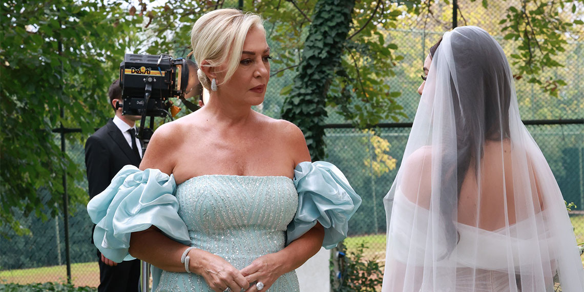 İnci Taneleri'nin yeni bölümüne Nehir'in düğünü damga vuracak. Bu akşam yayınlanacak olan bölümün fragmanında herkesin merakla beklediği düğünden ilk görüntüler izleyici ile buluştu.