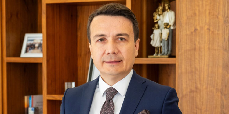 Aydem Enerji'nin yeni CEO'su Serdar Marangoz oldu