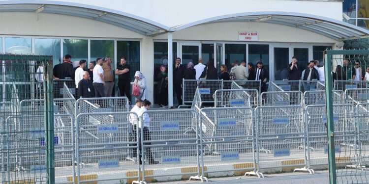 29 kişinin öldüğü yangınla ilgili dava 11 Kasım'a ertelendi