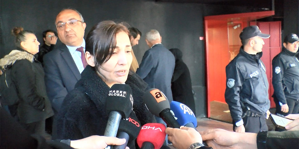 Beşiktaş'taki gece kulübünde tadilat sırasında çıkan ve 29 kişinin ölümüne neden olan yangına ilişkin görülen dava kapsamında bilirkişi heyeti bugün olay yerinde inceleme yaptı.