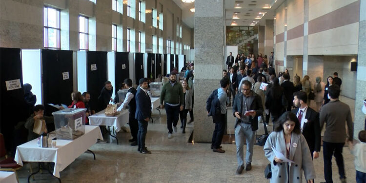 İstanbul Barosu'nda 12 adaylı başkanlık seçimi
