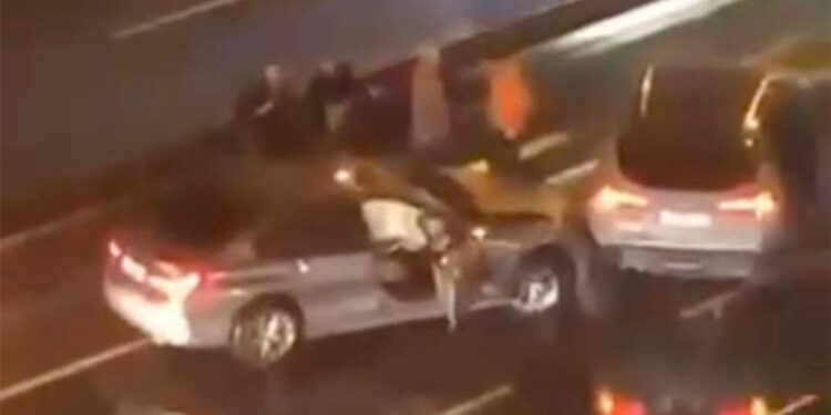 İstanbul'da sağanak yağışta çok sayıda kaza meydana geldi