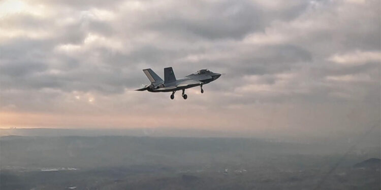 Kaan'ın ilk uçuş görüntüleri yeniden gündem oldu