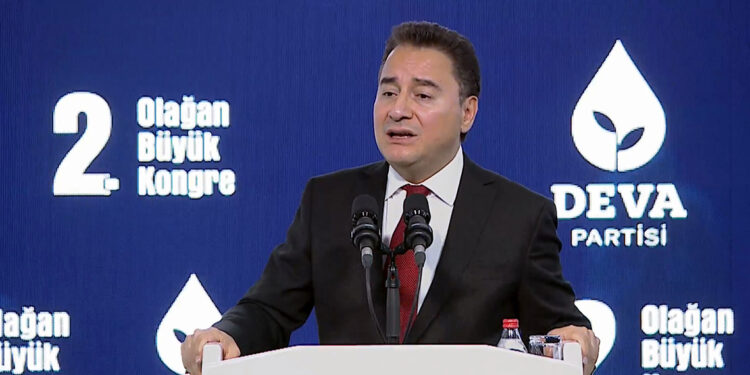 İktidar ile ana muhalefeti kol kola görürsek şaşırmayalım