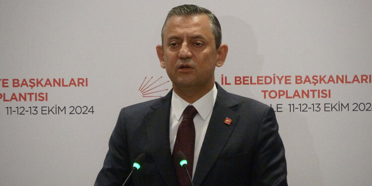 İktidarı erken seçime zorlamak durumundayız