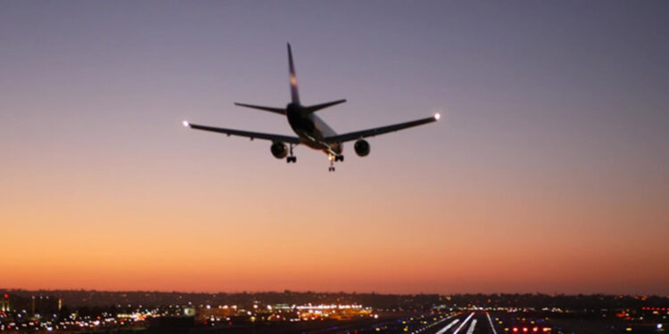 Irak, İran ve Ürdün'e uçuşlar iptal edildi