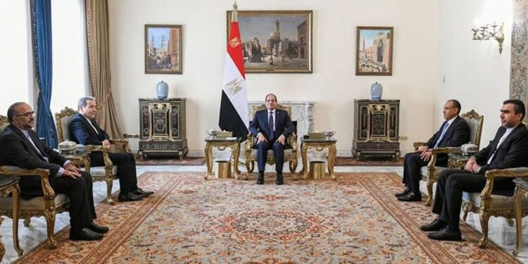 İran Dışişleri Bakanı ile Mısır Cumhurbaşkanı görüştü