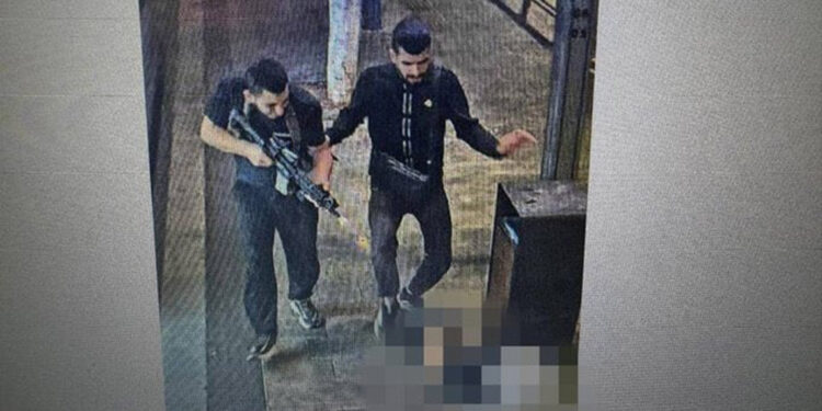 İsrail polisi: Tel Aviv'deki bıçaklı saldırıda 6 sivil öldü