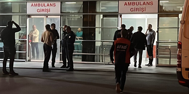 100 asker zehirlenme şüphesiyle hastaneye kaldırıldı