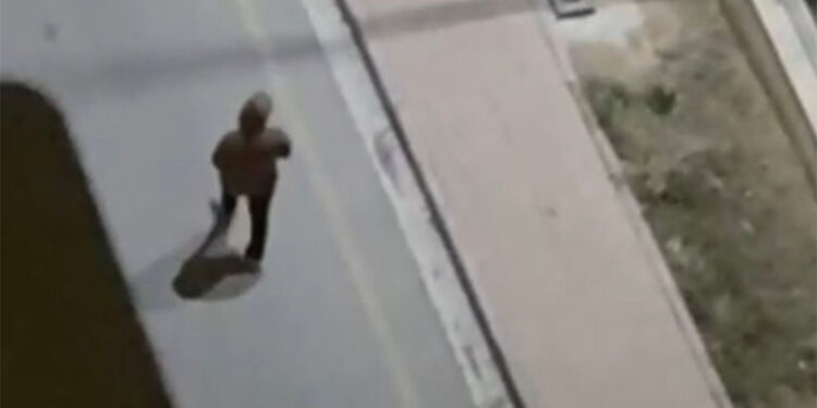 Kız yurdu kampüsüne izinsiz giren şüpheliye gözaltı