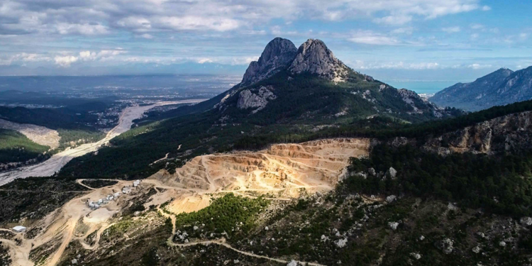 Kalker ocağının sınırı, Karaindibi Mağarası'na dayandı