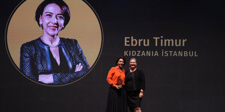 KidZania İstanbul CEO'su Ebru Timur, 'yılın lideri' seçildi