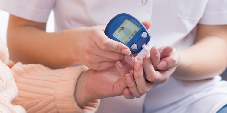 Kontrolsüz diyabet düşüğe zemin hazırlayabilir