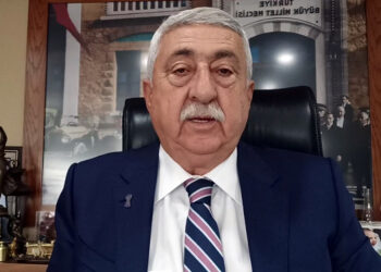 Kredi kartlarındaki faiz oranı düşürülmeli