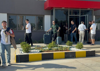Lübnan'dan gelen 361 kişi Mersin'de