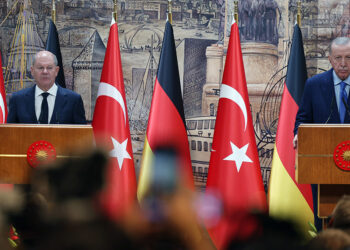 Lübnan'dan gelen mültecilere kapımız açık