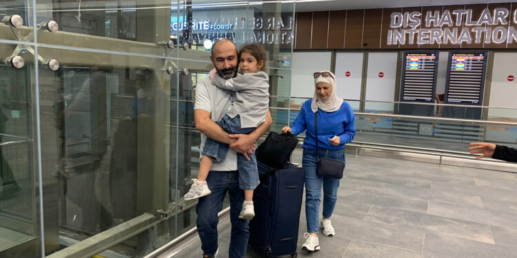 Lübnan'dan tahliye edilen 169 Türk vatandaşı Türkiye’ye ulaştı