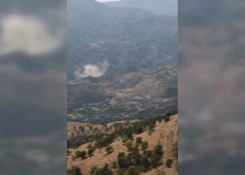 Malatya'daki depremde dağda toz bulutu oluştu