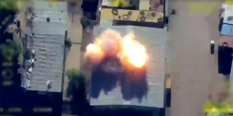 MİT, PKK'ya ait 120 hedefi vurdu