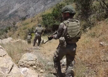 Fırat Kalkanı ve Barış Pınarı bölgelerinde 15 terörist öldürüldü