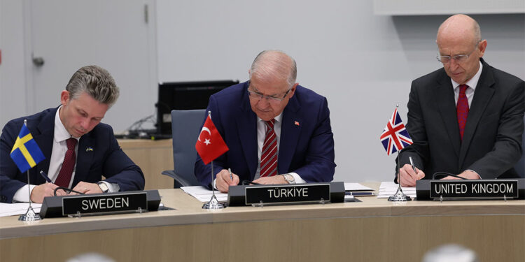 NATO'da 'Yüksek Görünürlüklü Projeler Niyet Mektupları' imzalandı