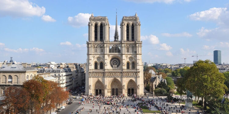 Notre-Dame Katedrali'nin açılacağı tarih belli oldu